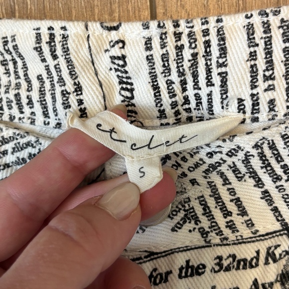 ET CLET - Newspaper - Jeans - Picture 11 of 15
